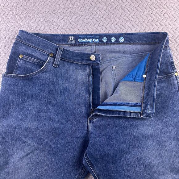Wrangler Cowboy Cut 47 Mens 35x32 Regular Fit‎ Premium Performance Blue Jeans - Picture 5 of 16